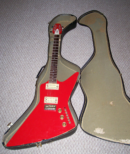 1980s Cort Effector, Explorer Body Shape: Front